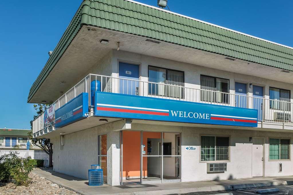 帝王市6号汽车旅馆 金市 外观 照片